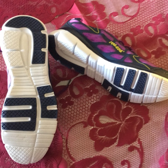 NWT Rocsoc Memory Foam Tennis Shoes - Picture 2 of 4